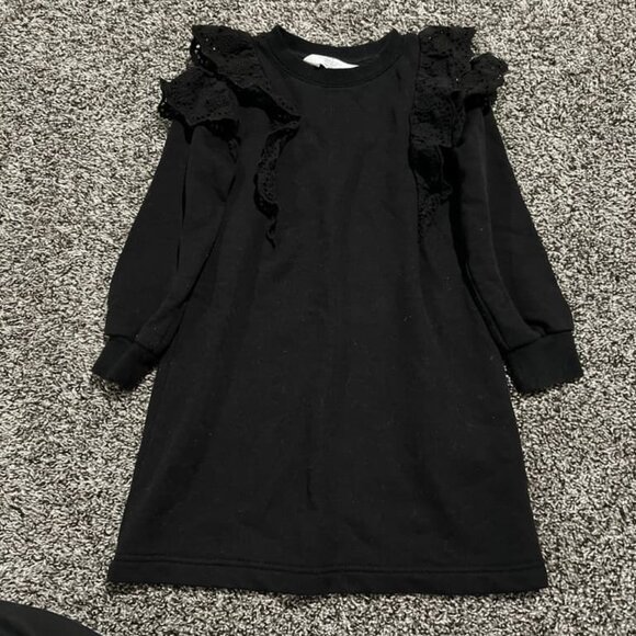 Girls size 5 black Dress ruffle sleeve sweater dress - Picture 1 of 3